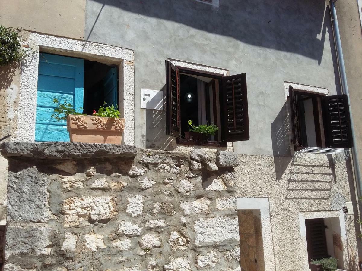 Apartment The Old House Vrsar Exterior photo