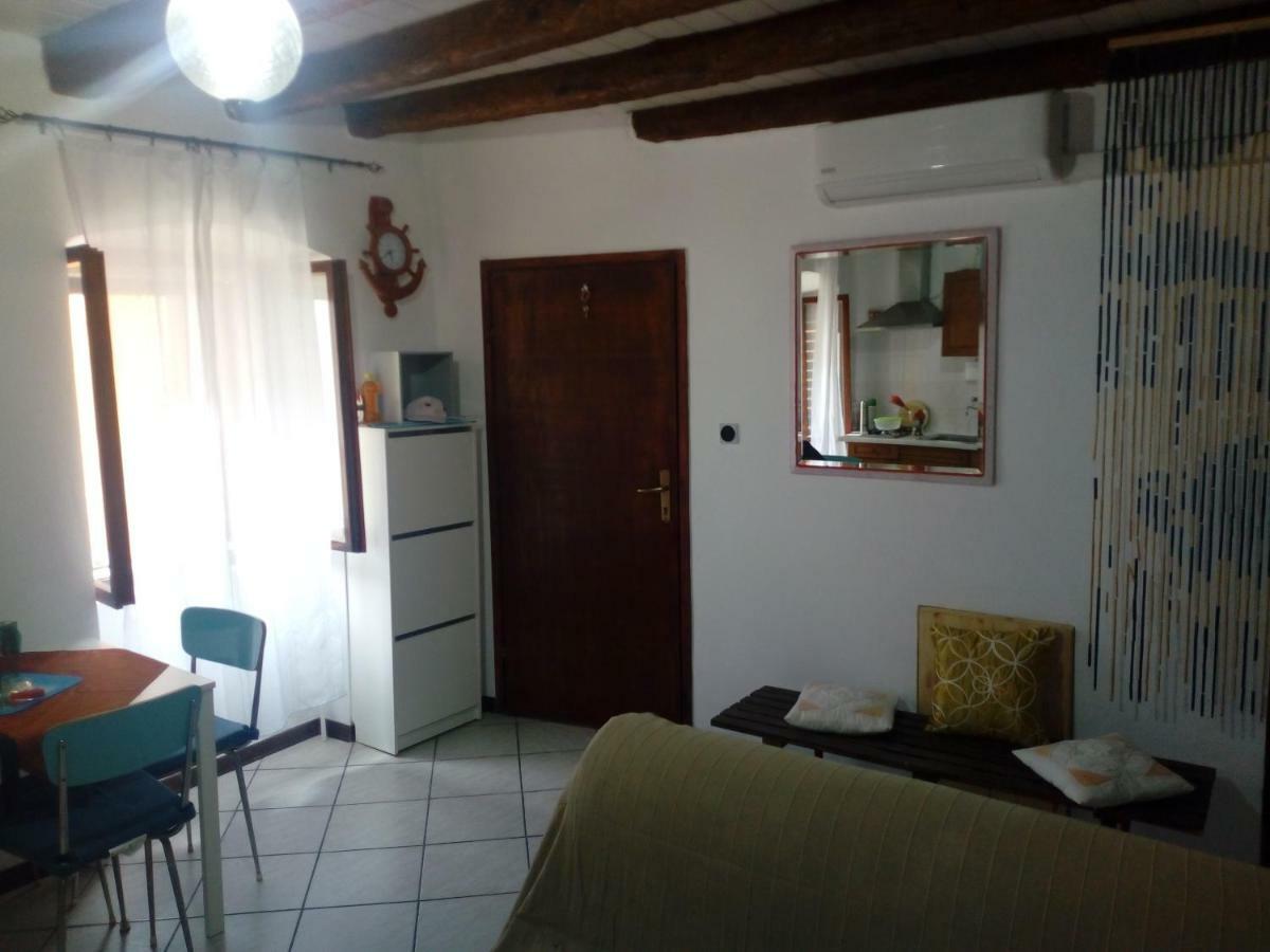 Apartment The Old House Vrsar Exterior photo